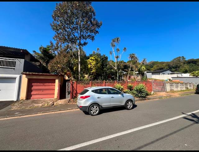 3 BEDROOM HOUSE FOR SALE IN BLUFF